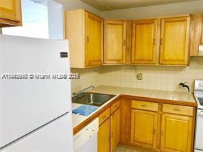 Building Photo - 401 Golden Isles Dr