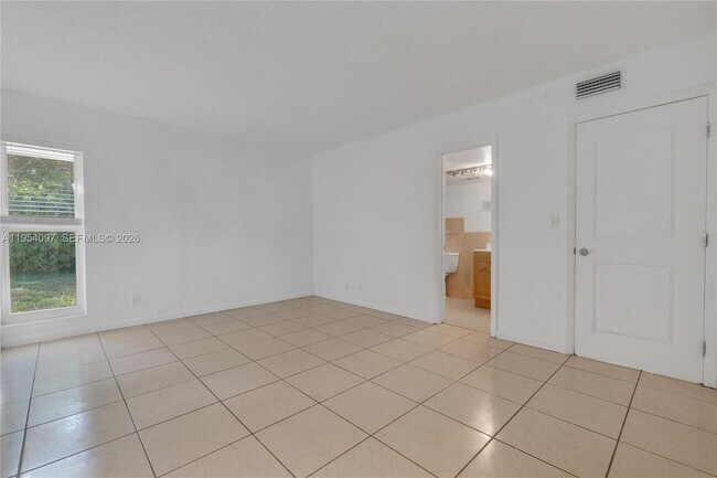 Building Photo - 5505 Bluejack Oak Cir