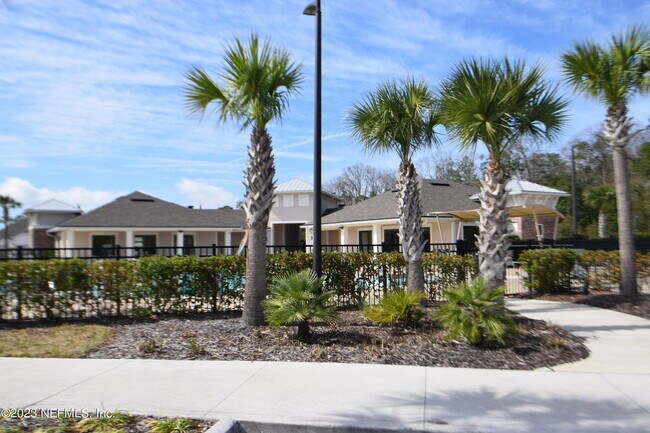 Building Photo - 3620 Sunfish Dr