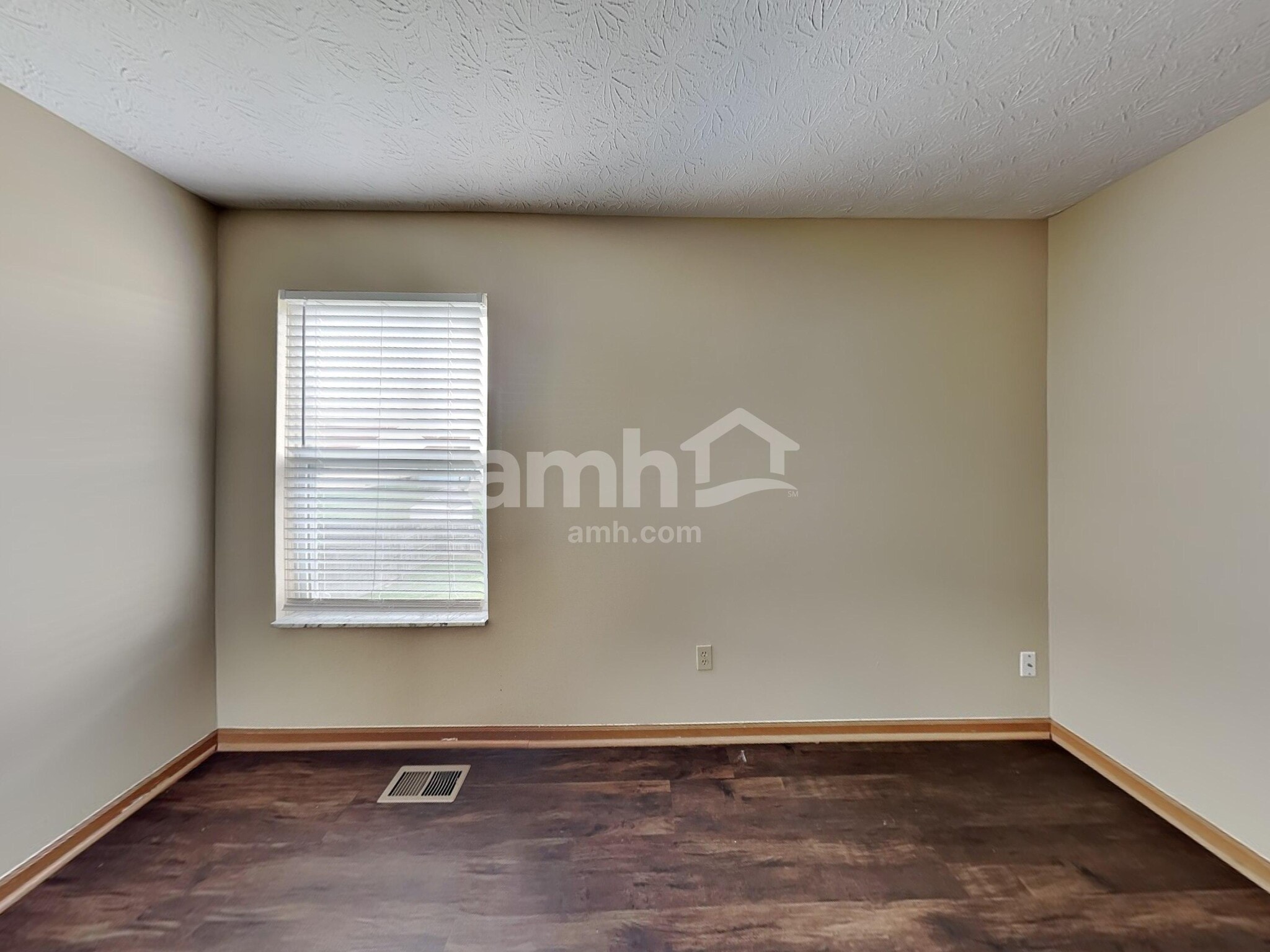 Building Photo - 4226 Sestos Dr