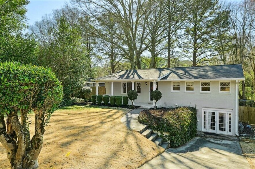 Building Photo - 2274 Burch Cir NE