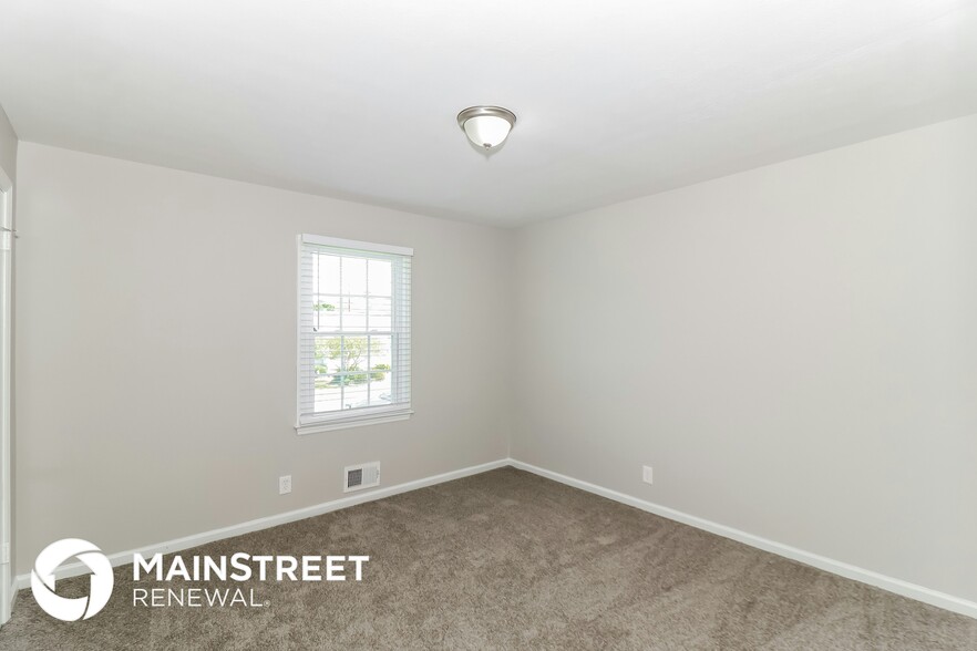 Building Photo - 1401 Timbercrest Dr