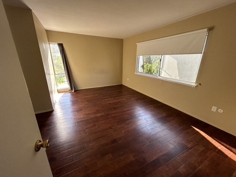 Master Bedroom - 17218 Escalon Dr
