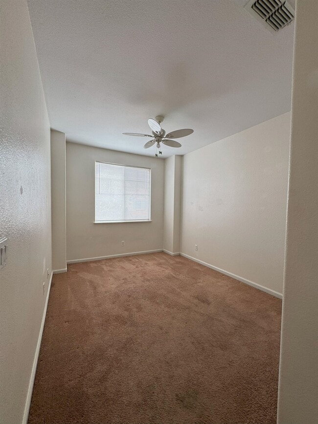 Building Photo - 645 Rockspray Cir