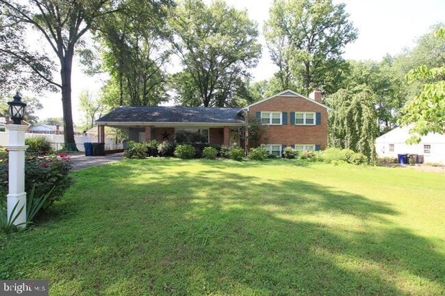 Building Photo - 4401 Jackson Pl