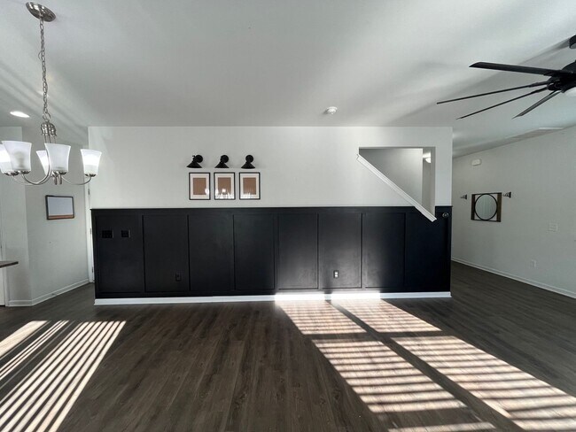 Building Photo - 751 Stradleigh Ct
