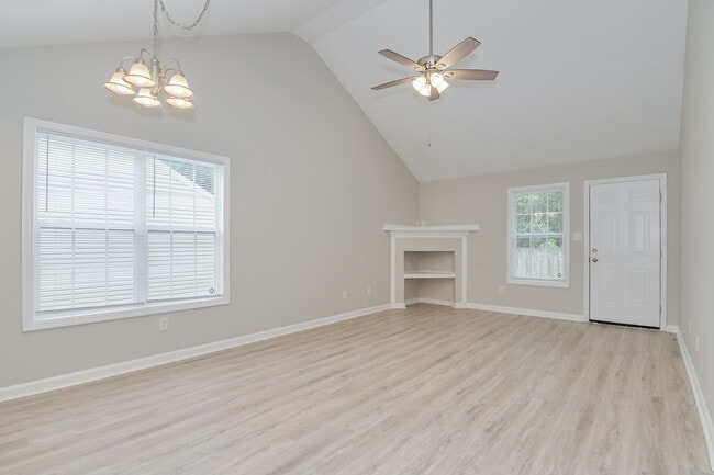 Building Photo - 448 Northrop Pl