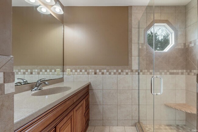 Building Photo - 51595 Harvester Dr