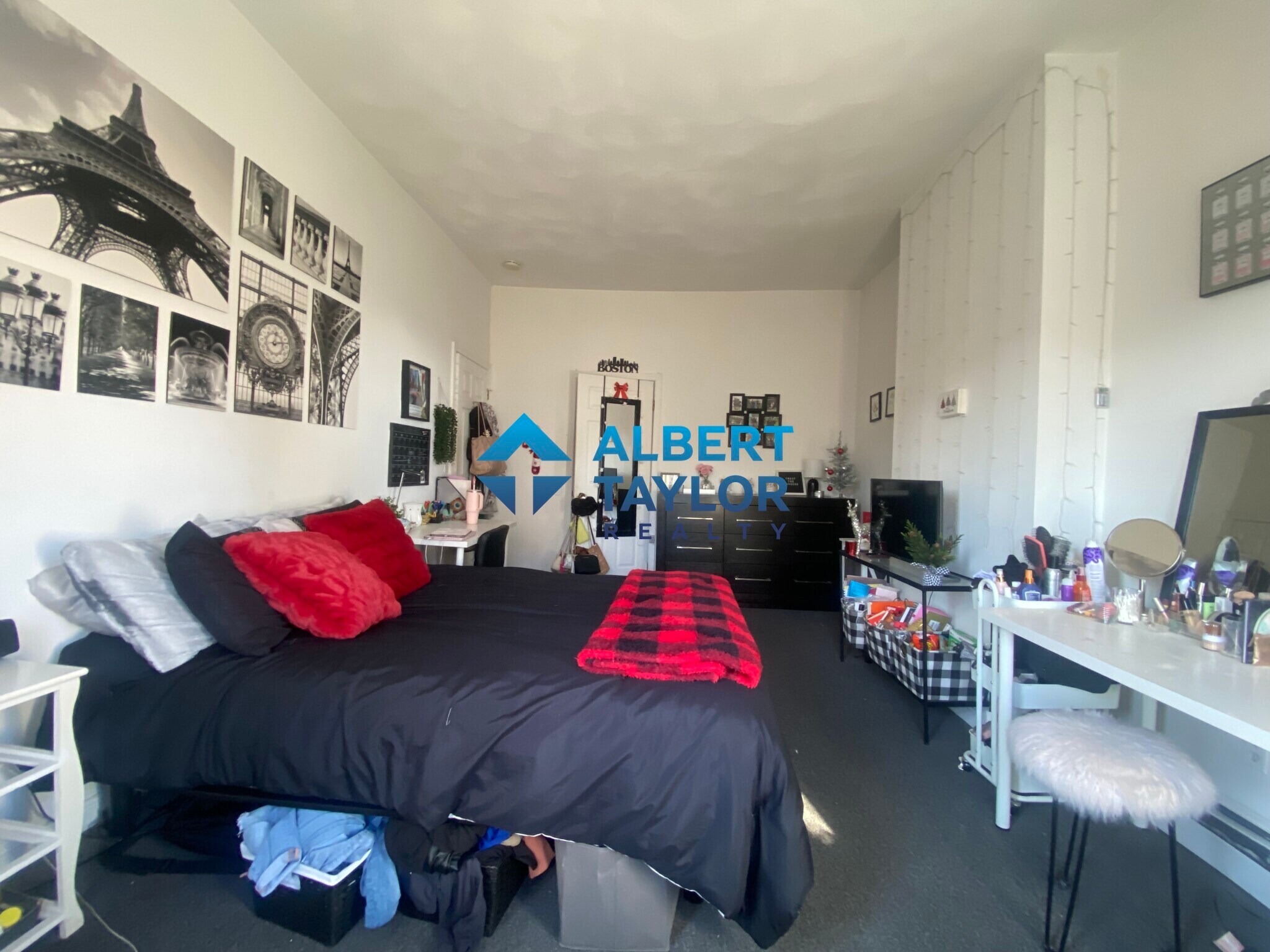 Building Photo - 14 Wigglesworth St