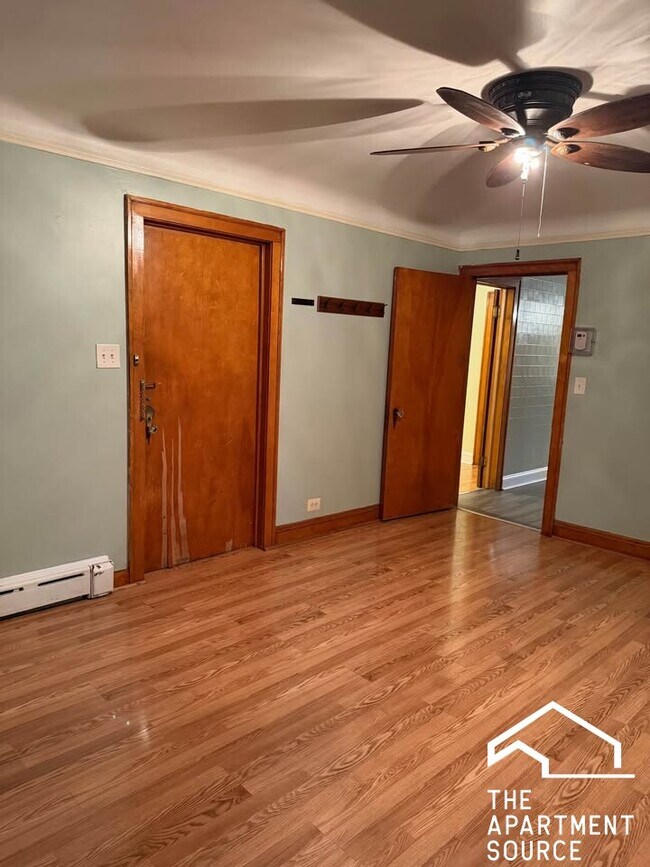 Building Photo - 5143 S Rockwell St