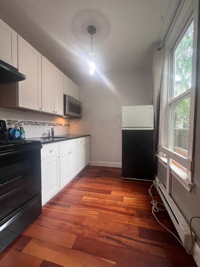 Kitchen 3 - 1 Jess St.