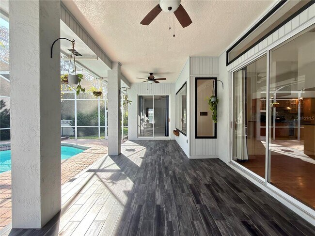 Building Photo - 10341 Cypress Isle Ct