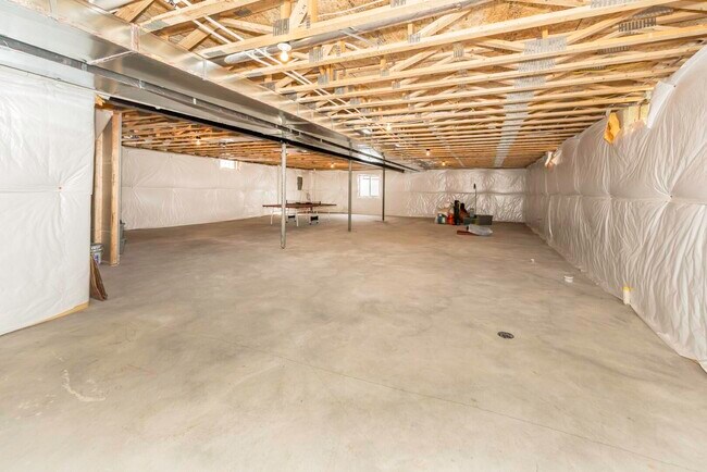 Building Photo - 1858 Upland Dr