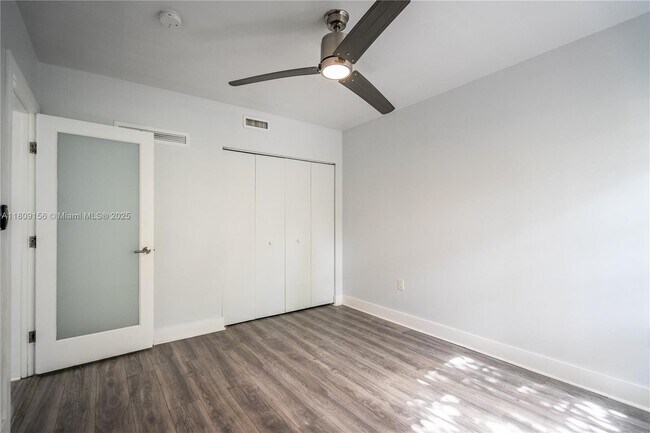 Building Photo - 331 85th St