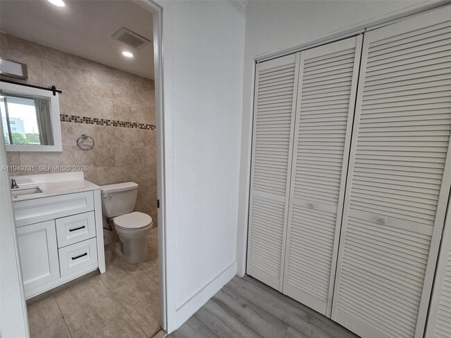 Building Photo - 2903 NE 163rd St