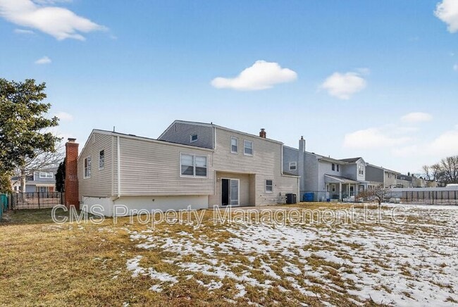 Building Photo - 77 Marsh Ave