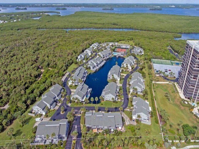 Building Photo - 4949 N Hwy A1A