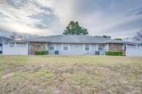 Building Photo - 3352 Green Briar Cir