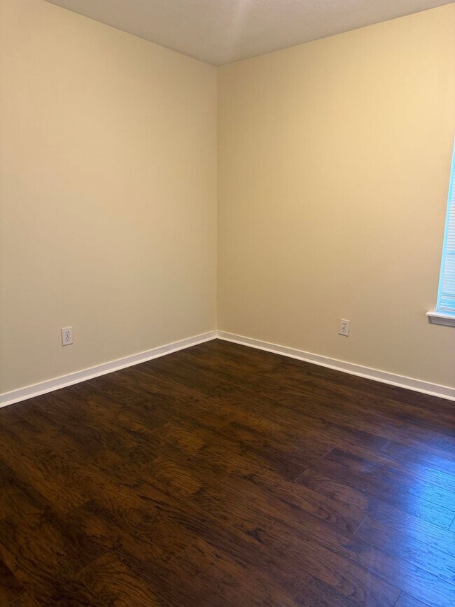 Building Photo - 4422 Blake Cir