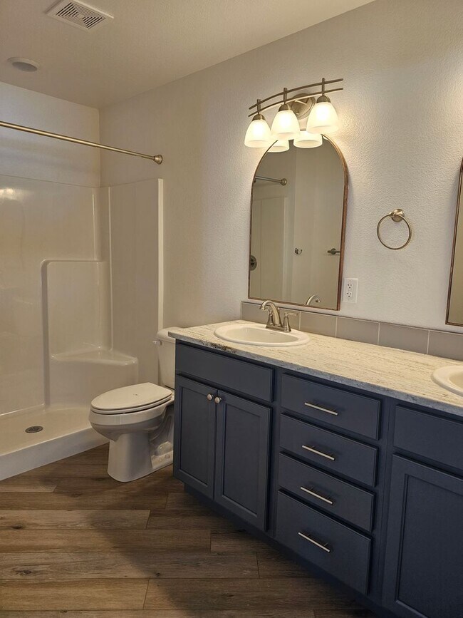 Building Photo - 901 Sonata Lane