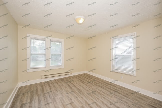 Building Photo - 2706 Lexington Ave