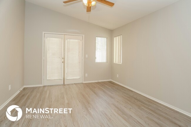 Building Photo - 6716 Rancho Santa Fe Dr