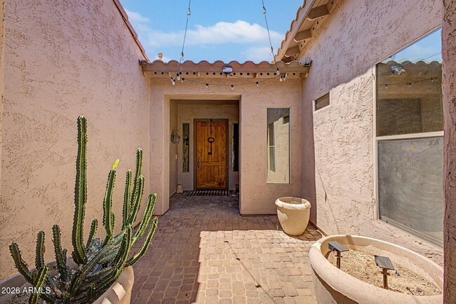 Building Photo - 2316 W Villa Cassandra Dr