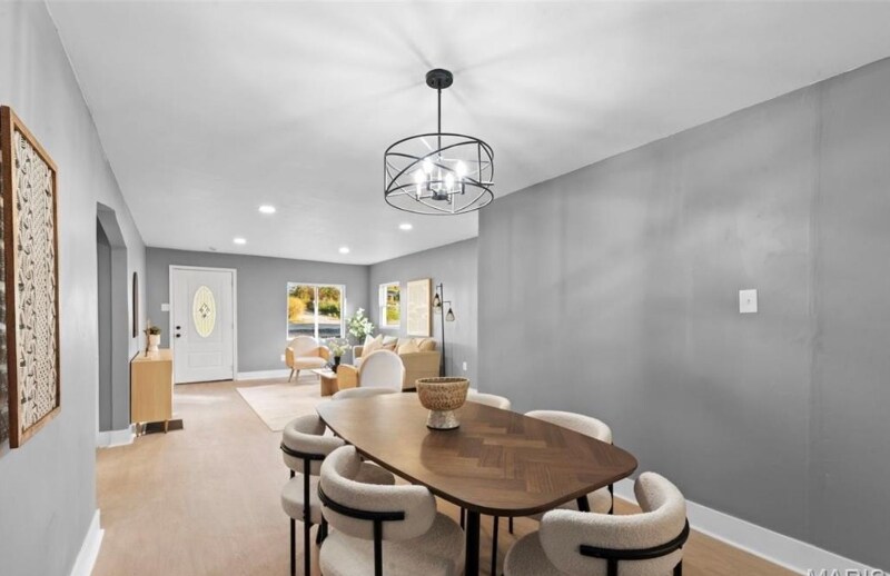 Building Photo - 3221 Suncrest Ave