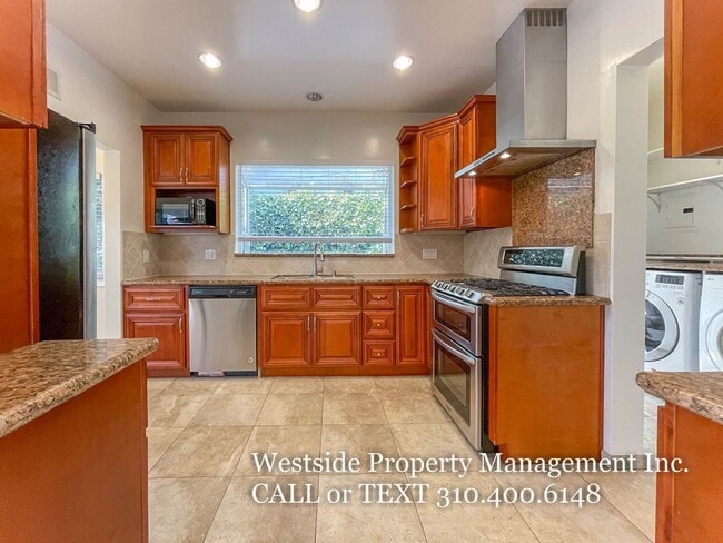 Building Photo - 153 S Wetherly Dr