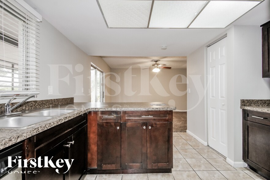 Building Photo - 3702 Greenford St