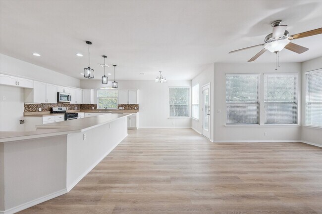 Building Photo - 16822 Tortoise St