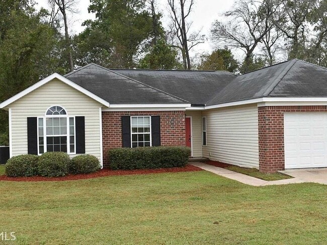 Primary Photo - 5028 Scotch Pine Ave