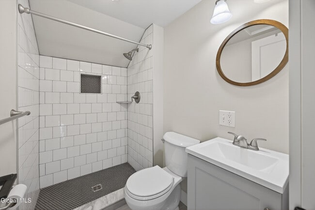 Building Photo - 34 Wilton Rd