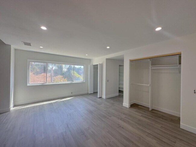 Building Photo - 25512 Maximus St