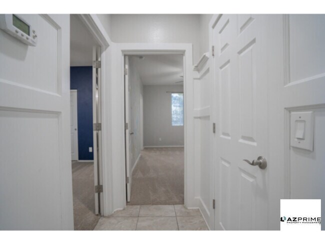 Building Photo - Begin Your Next Chapter in a Stunning 5/3.5 Queen Creek Home Where Comfort Meets Sophistication.