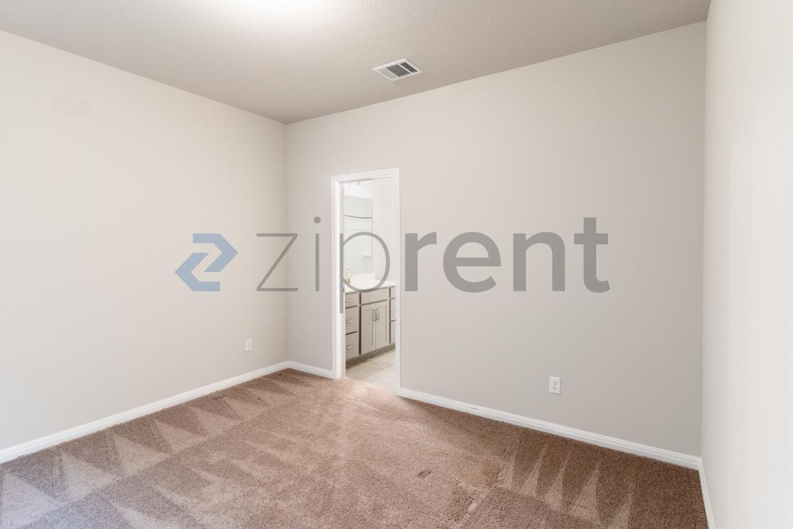 Building Photo - 120 Baron Von Gator Dr