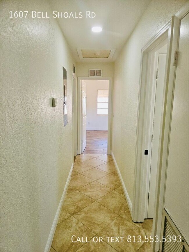 Building Photo - 1607 Bell Shoals Rd