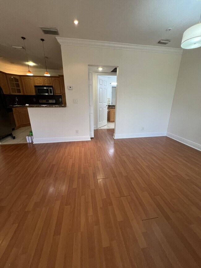 Building Photo - 3857 Coral Tree Cir
