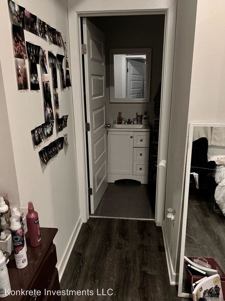 Building Photo - 1626 Cecil B. Moore Ave