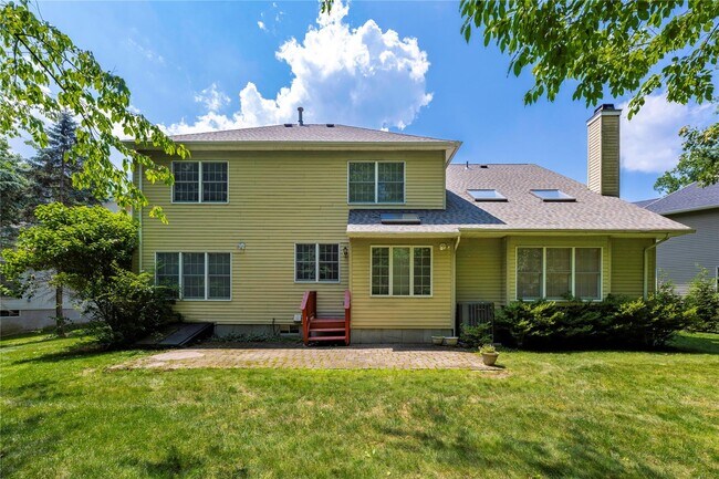 Building Photo - 46 McGuiness Ln
