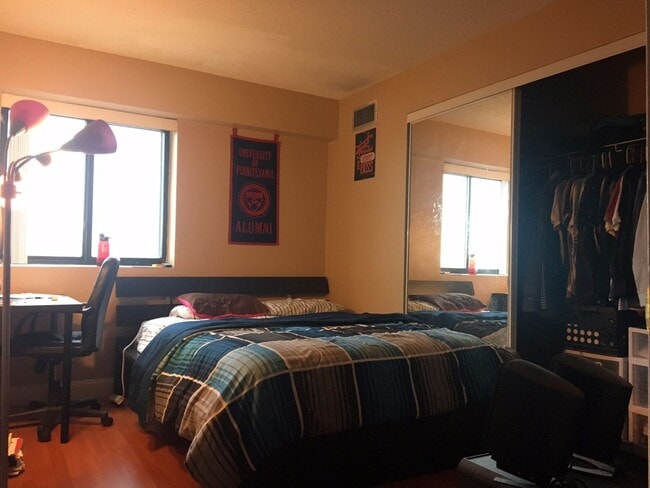 Building Photo - Luxury 2 bed