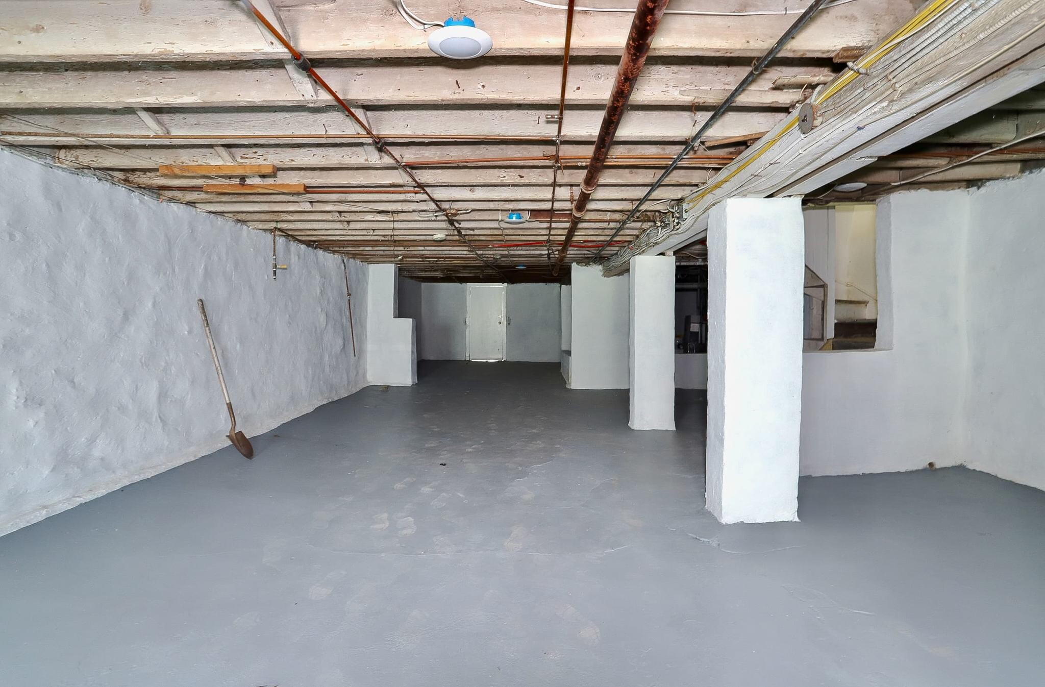 Building Photo - 166 Saint Pauls Ave