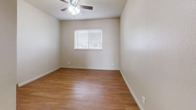 Building Photo - 2720-2724 Bravado Drive