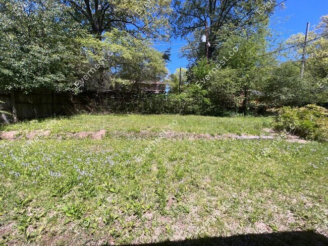 Building Photo - 8022 W 28th St
