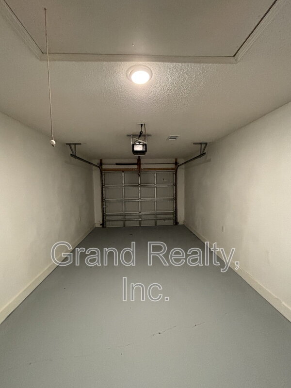 Building Photo - 5574 Econfina St