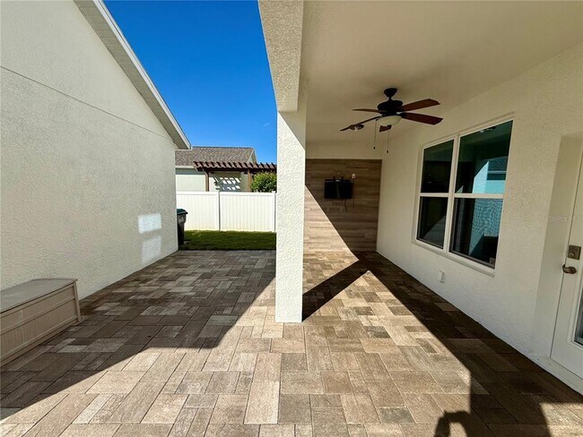 Building Photo - 6060 Roseate Spoonbill Dr