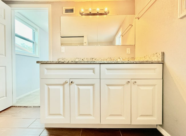 Building Photo - 7150 79th St N