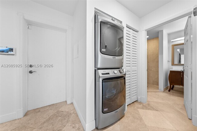 Building Photo - 8545 SW 107th St