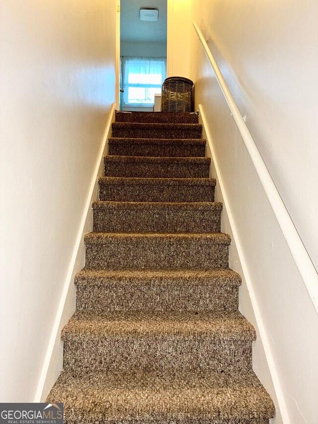 Building Photo - 1859 Williams Ave