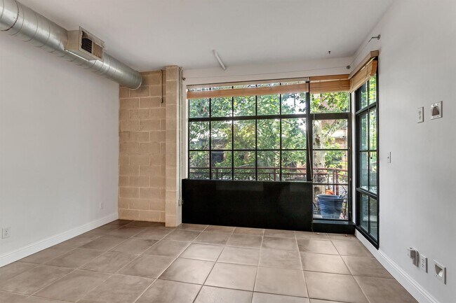 Building Photo - Modern Downtown Salt Lake City 1bd/1ba Con...
